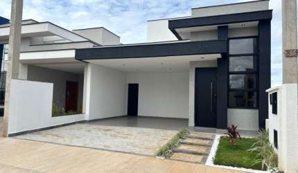 Linda casa térrea em Condomínio Wanel Ville - Zona Oeste Sorocaba