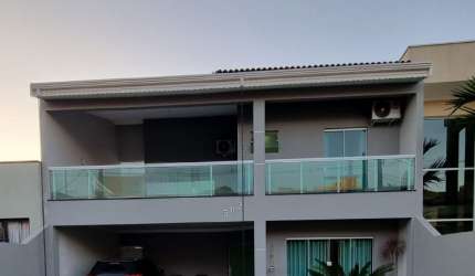 Sobrado a Venda no Condomínio Residencial Flamboyant em Hortolândia