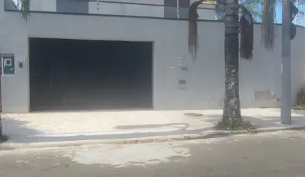Encantador sobrado à venda no cobiçado Jardim Nova Europa, em Campinas!