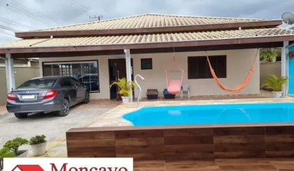 Casa a venda em Caraguatatuba, bairro de Jardim Gaivotas.