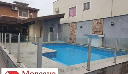 Sobrado a venda em Caraguatatuba. Martin de Sá.