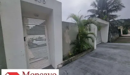 Sobrado em condomínio em ótima localização- Ac. Financiamento