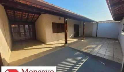 Casa perto do mar com 3 dormitórios - Praia das Palmeiras