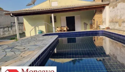 Casa em amplo terreno, perto do Entreposto de Pesca - PortoNovo