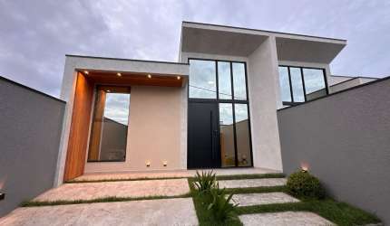 Casa alto padrão em Itajubá - Praia do Grant