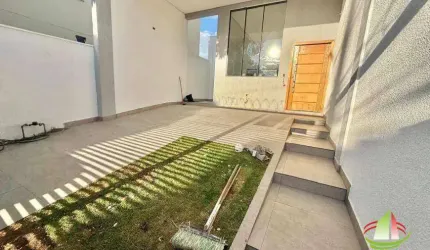Casa de alto padrão com 3 quartos à venda, 180 m² por R$ 900.000 - Sinimbu - Belo Horizonte/MG