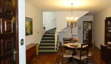 Casa à venda com 180m², 3 quartos e 1 vaga - Saúde