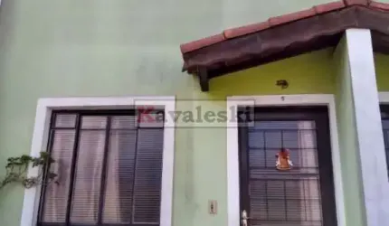 Sobrado em Condomínio Fechado - 02 Dorm - 1 Vaga