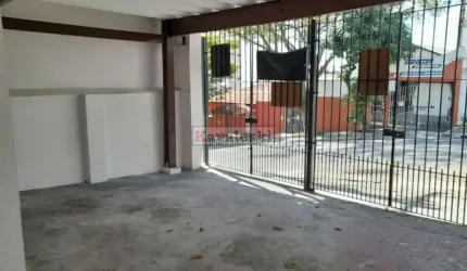 Casa térrea na saúde!