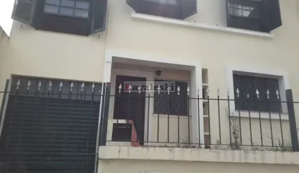Venda de Sobrado na Região da Praça da Árvore - Espaçoso e Aconchegante com 4 Dormitórios