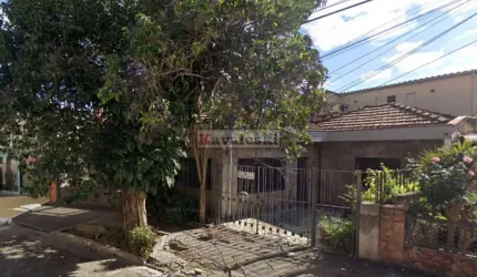 ** Casa Térrea próximo ao metro Praça da árvore.