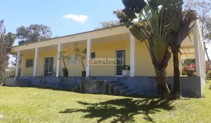 **Linda Chácara no Bairro Biscoito Duro em (Itapetininga-Sp).