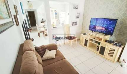 Casa Térrea com comércio. Òtimo para investimento ou moradia com rendimento - Oportunidade
