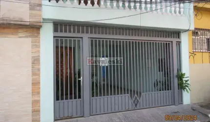 Sobrado Lindo / Reformado com 2 amplos dormitórios , 2 terraços - 2 vagas - quintal