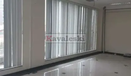 ** Excelente imóvel COMERCIAL para a locação próximo à Rodovia Anchieta em São Bernardo do Campo.