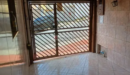 Sobrado Reformado com 4 dormitórios , Terraço / Quintal  , 1 vaga - Oportunidade