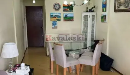 Apartamento com 3 Quartos e 2 banheiros à Venda, 74 m² por R$ 515.000