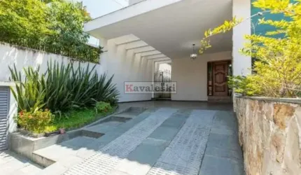 Sobrado com 4 dormitórios sendo 2 Suites - 4 vagas Jardim da Gloria