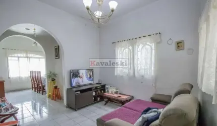 Sobrado com 3 dormitórios e 1 garagem