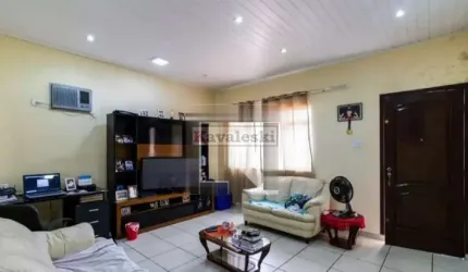 Casa c/ amplo terreno  10x21   - Bairro Vila Brasilina