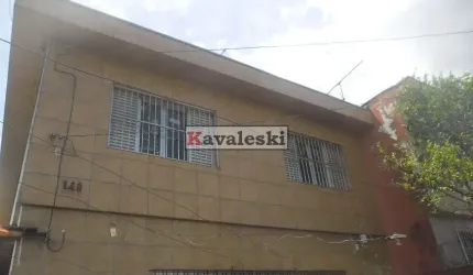 Sobrado com 400 metros de área no Jardim Patente Novo.