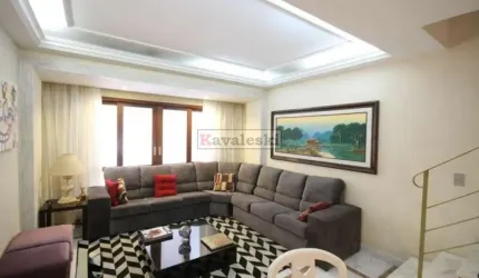 Sobrado em Condomínio Fechado - 4 Suítes 4 vagas - Quintal - Condominio com piscina !! Oportunidade