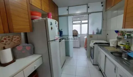 Excelente localização do lado do metro