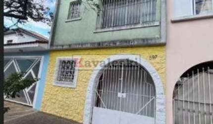 Casa com 2 Quartos e 2 banheiros à Venda, 179 m² por