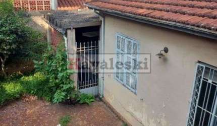 Oportunidade para investidor. Casa a menos de 900mst metrô São Judas.