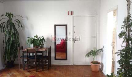 Venda - Ótimo apartamento na Vila Mariana com 3 dormitórios