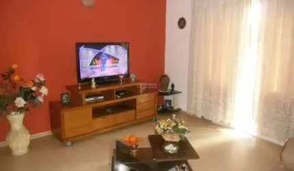 CASA TÉRREA SACOMÃ REFORMADA + CASA NOS FUNDOS 550.000,00