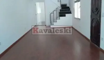 Sobrado oportunidade casa padrão saúde!
