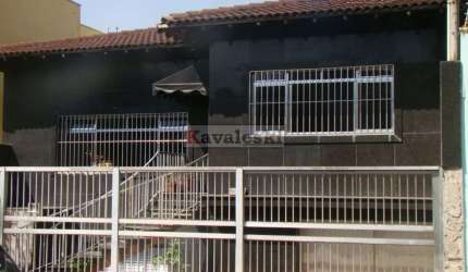 Casa no Jd da Saúde, 4 quartos e piscina.