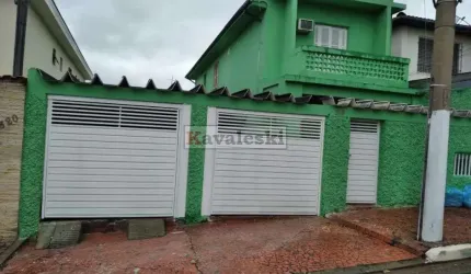 Sobrado com 5 Quartos e 2 banheiros e 250 m²