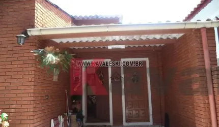 CASA TÉRREA AO LADO DE TODO O COMÉRCIO DA REGIÃO DA VILA DAS MERCÊS !!
