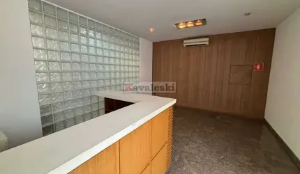 Prédio Comercial Vila das Mercês