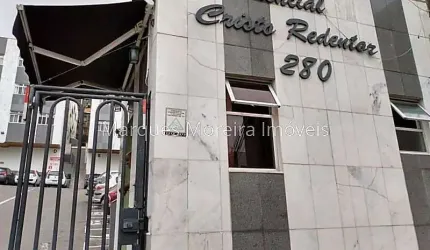 Apto térreo 3/4 com garagem em condomínio fechado