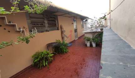 Cobertura Versátil no Centro – Ideal para Uso Comercial ou Residencial!