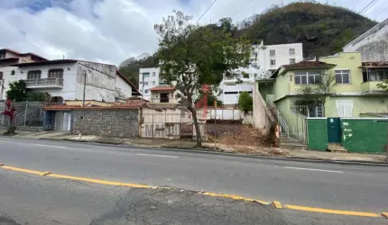 Excelente oportunidade! Terreno na Av. Olegário Maciel!