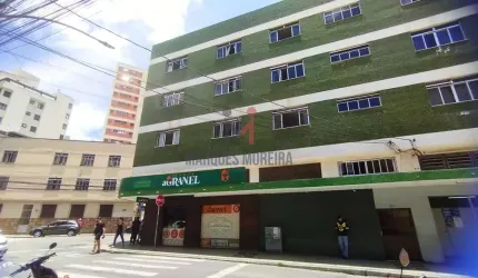 Excelente apartamento de 3 quartos com suíte na Rua Romualdo