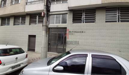 Amplo apto junto ao centro