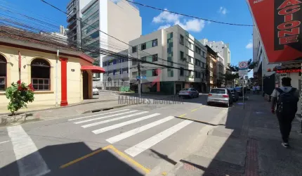 Apartamento 2 Quartos 1 L. Escada Rua Santo Antônio