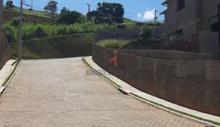 Lote em condomínio