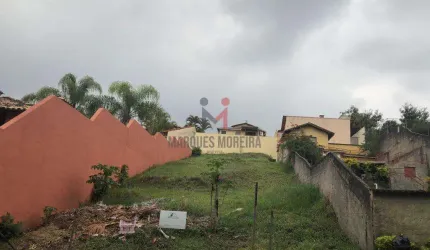 Oportunidade única em condomínio clássico!