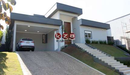 Casa de luxo em condomínio: 4 quartos, 4 suítes, 3 salas, 6 banheiros, 6 vagas, 321m² em Valinhos-SP, Condomínio Villa Lombarda.