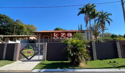 Casa em Condomínio de Alto Padrão para Locação no Vista Alegre em Vinhedo-SP: 2 Quartos, 1 Suíte, 3 Banheiros, 3 Vagas, 120m².