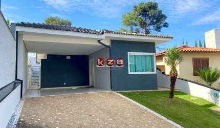 Casa de Luxo em Condomínio na Vila Capuava, Valinhos-SP: 3 Quartos, 2 Suítes, 2 Salas, 4 Banheiros, 4 Vagas, 191m².