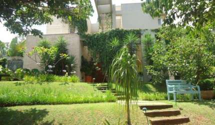 Casa de luxo em condomínio exclusivo com 4 suítes e 500m² em Valinhos-SP no Condomínio Village Visconde de Itamaracá.