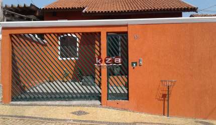 Imperdível: Casa à venda em Valinhos-SP, Vila São Sebastião - 3 quartos, 1 suite, 2 salas, 3 banheiros, 3 vagas, 170m².