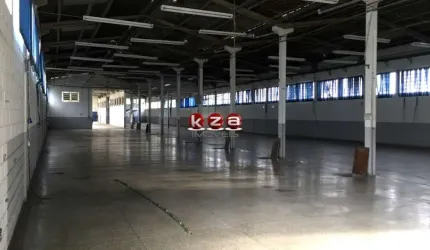 Galpão Industrial à Venda ou Locação em Vinhedo-SP, Bairro Capela: 9 Salas, 6 Banheiros, 20 Vagas de Garagem, 2.000 m²